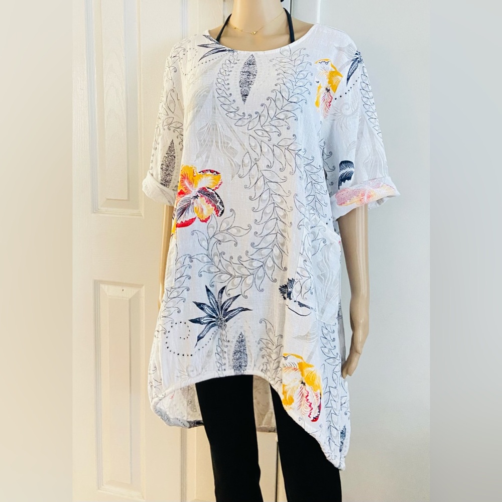 Shiva Fashions Women’s White Floral Print Tunic Top Size Large Made In Italy